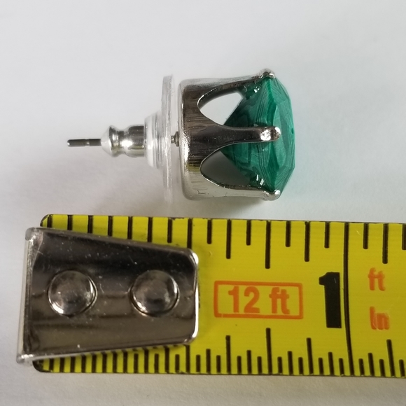 Vintage Green Silvertone Post Back Stud Earrings - Picture 9 of 13